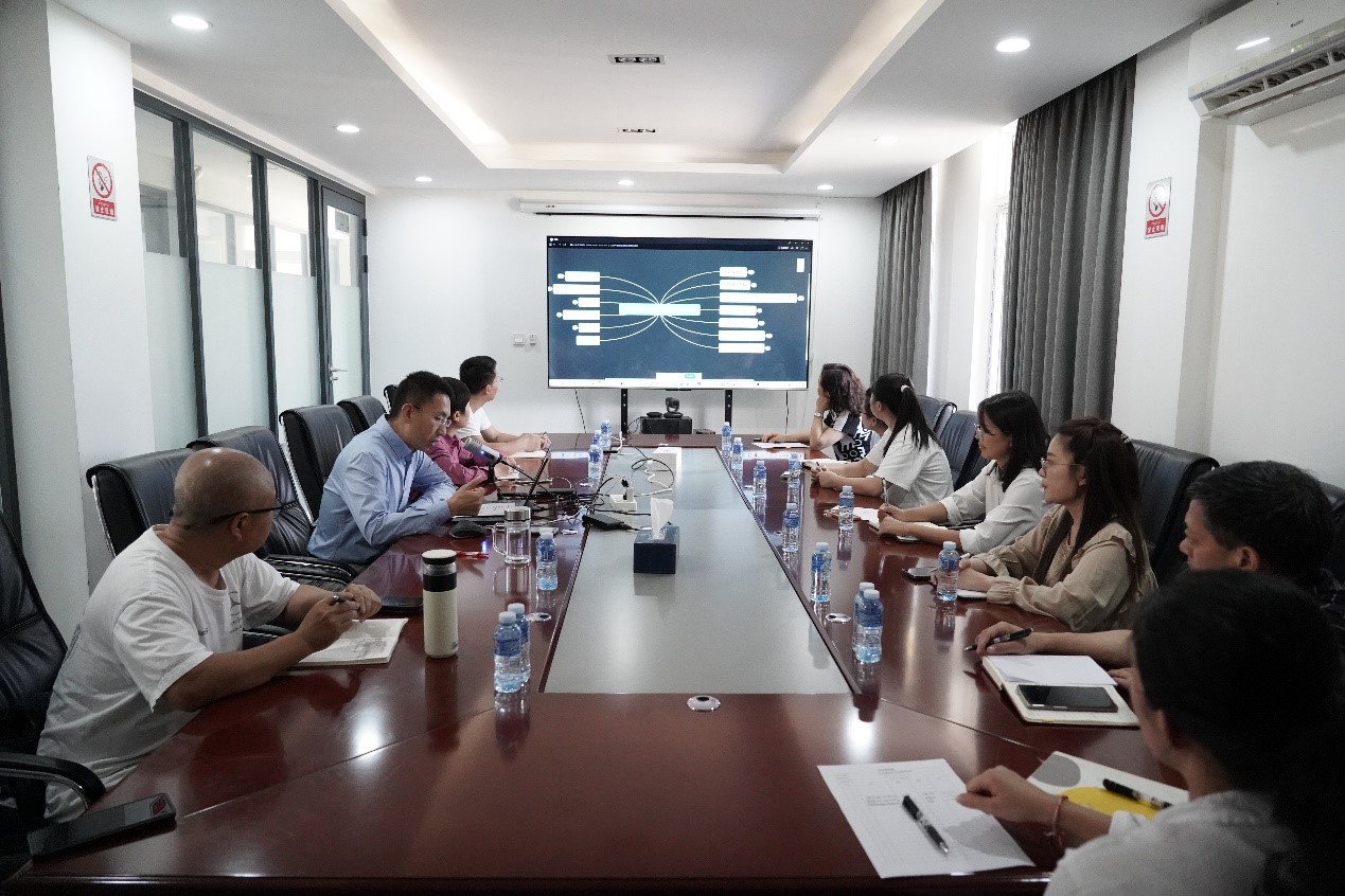 02 老挝项目举办赛色塔开发区中资企业财税研讨会.jpg